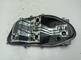 панель заднего левого фонаря Renault Clio III 2005, 1.2 л., бензин, МКПП, красный, хетчбэк 3 дв.