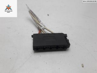 разъем (фишка) проводки Volkswagen Golf 3 поколение 1996, 1.8 л., бензин, МКПП, красный, хетчбэк 3 дв., 1H0953637