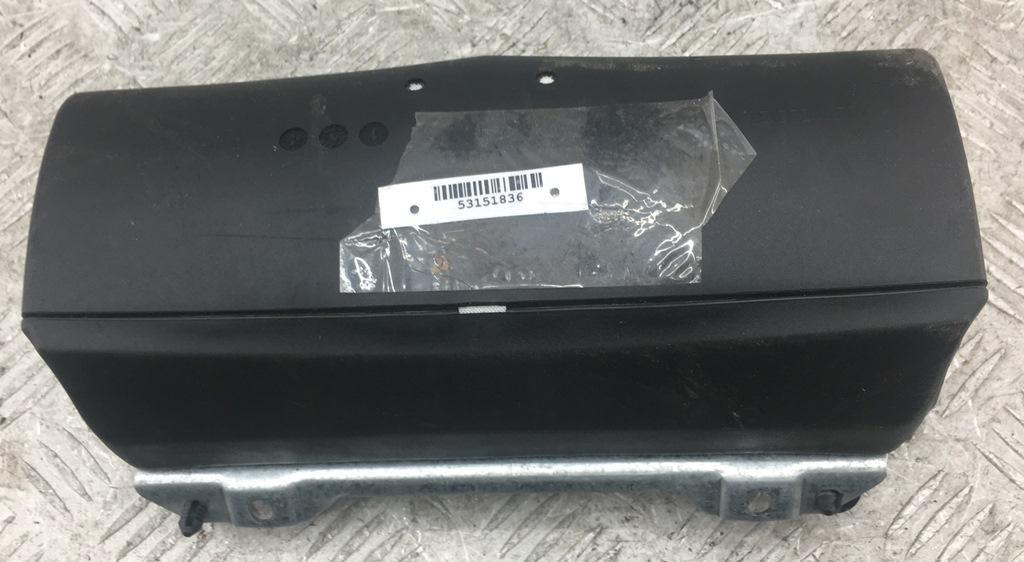 подушка безопасности пассажира Ford Mondeo II 1997, 1.6 л., i, бензин, МКПП, красный, хетчбэк 5 дв.