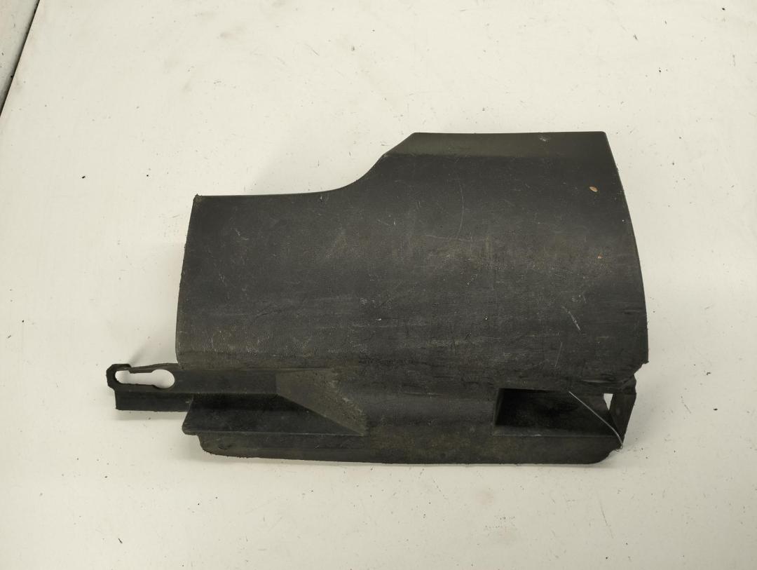 заглушка порога Volkswagen Passat B6 2005, 2.0 л., дизель, МКПП, чёрный, универсал, 3C0853897