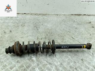 стойка передняя Volkswagen Golf 3 поколение 1996, 1.6 л., бензин, МКПП, красный, хетчбэк 5 дв.