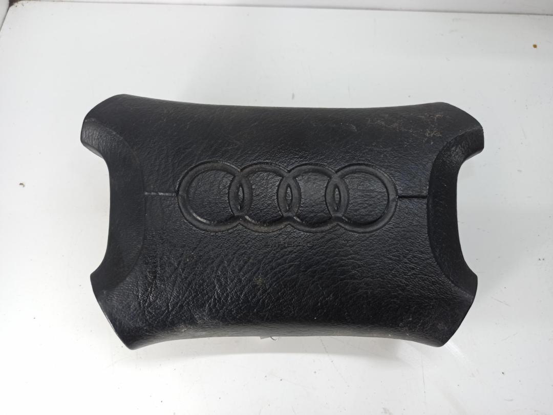 подушка безопасности водителя Audi 100 4A/C4 1994, 2.0 л., бензин, МКПП, синий, седан, 4A0951525A - фото №1