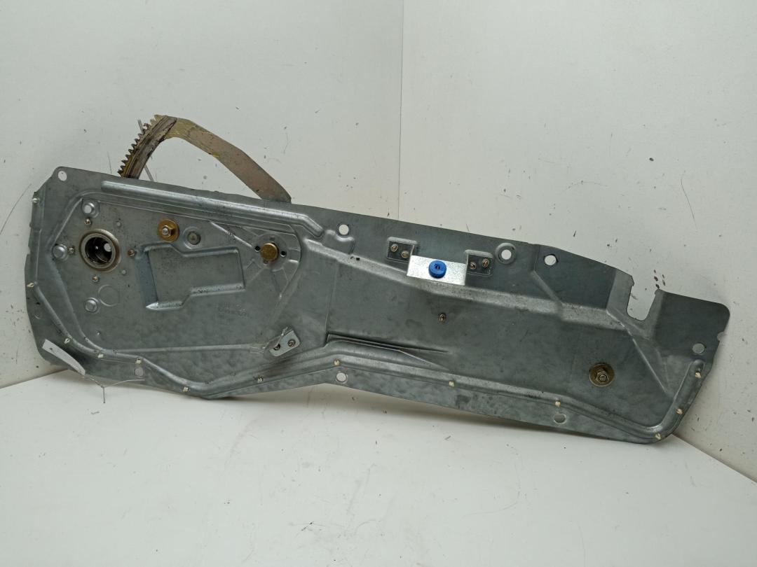 стеклоподъемник электрический передний правый Volvo S70 / V70 1999, 2.4 л., бензин, МКПП, чёрный, седан, 9152724