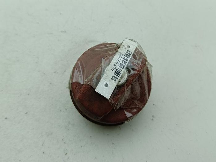 пробка топливного бака Audi 80 B3 1991, 1.8 л., бензин, МКПП, белый, седан, 533201553