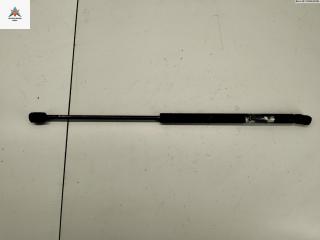 амортизатор крышки багажника (3-5 двери) Volkswagen Golf 3 поколение 1994, 1.6 л., бензин, МКПП, синий, хетчбэк 3 дв., 1H6827550A