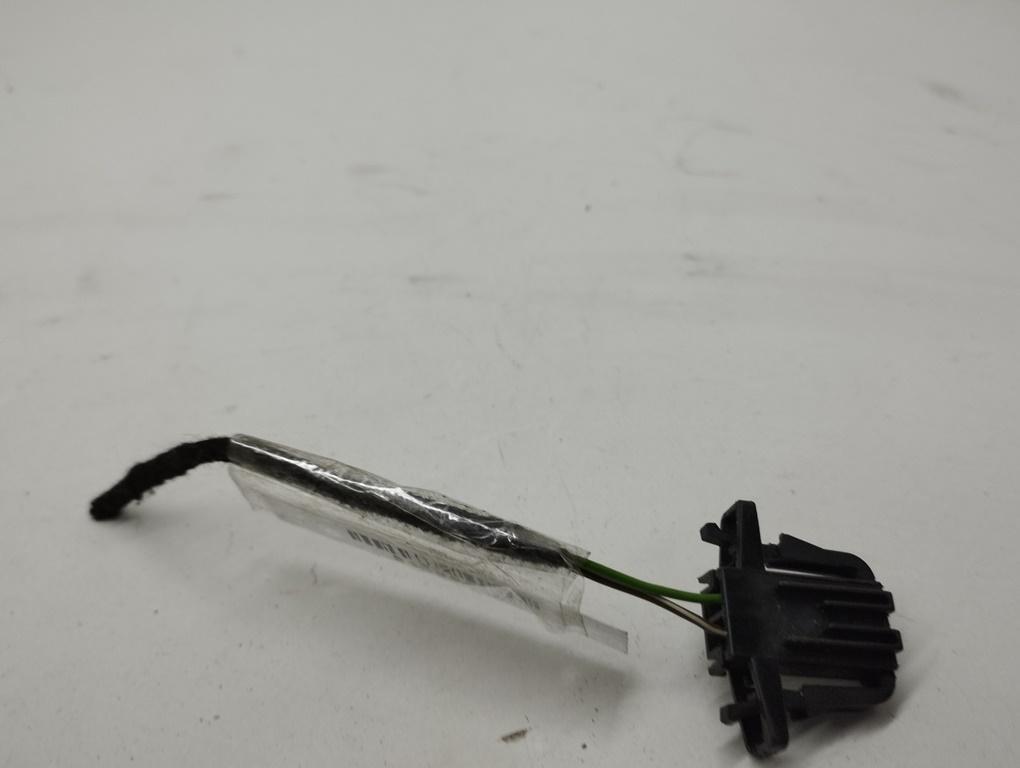 разъем (фишка) проводки Audi A4 B7 2007, 2.0 л., дизель, МКПП, чёрный, универсал, 1J0972702