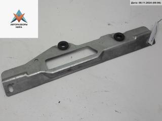 кронштейн (крепление) Volkswagen Passat B4 1995, 1.6 л., бензин, МКПП, серый, универсал, 333955717A