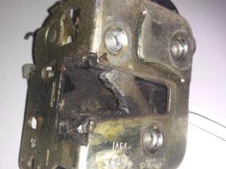 замок двери передней правой Volvo 440 1 поколение 1990, 1.8 л., бензин, МКПП, синий, хетчбэк 5 дв.