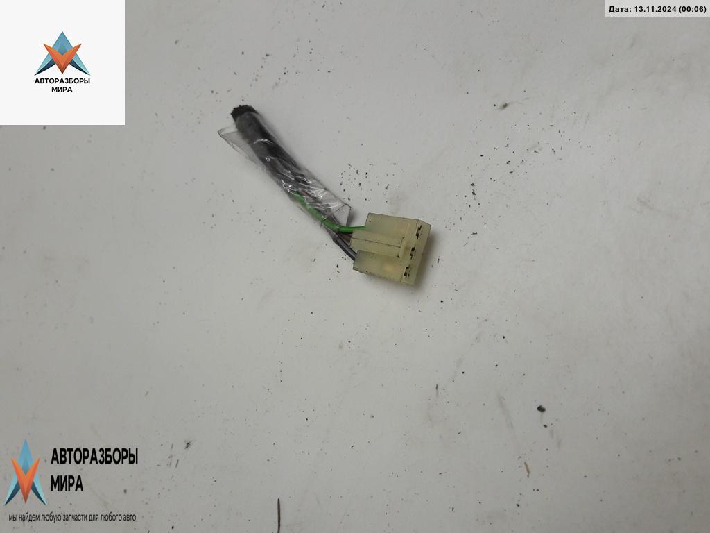 разъем (фишка) проводки Volkswagen Passat B4 1995, 1.6 л., бензин, МКПП, серый, универсал, 191971835 - фото №1