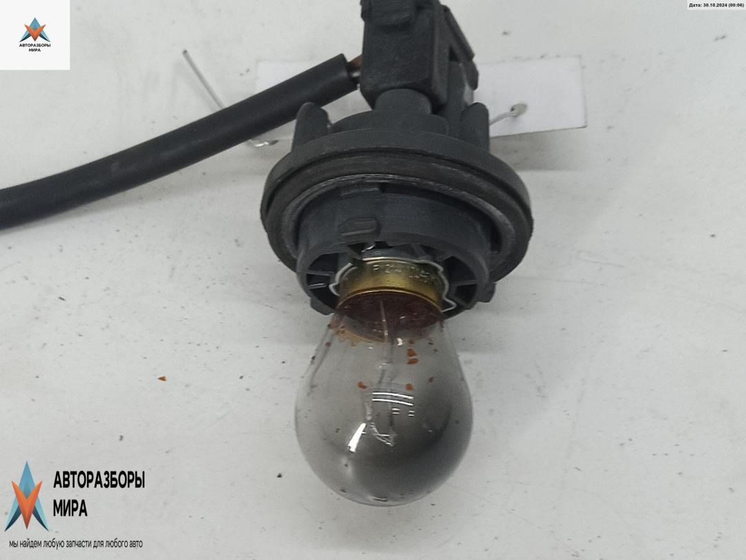 Патрон лампы фары Mercedes-Benz E-Класс W210/S210 1995, 2.3 л., бензин, АКПП, серый, седан, 210 - фото №1