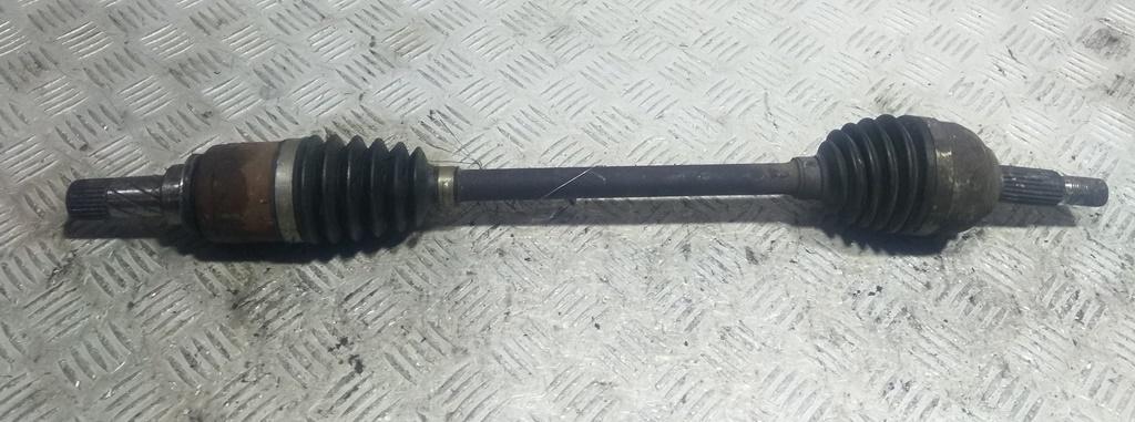 полуось передняя левая (приводной вал, ШРУС) Renault Modus 2004, 1.2 л., бензин, МКПП, красный, хетчбэк 5 дв.