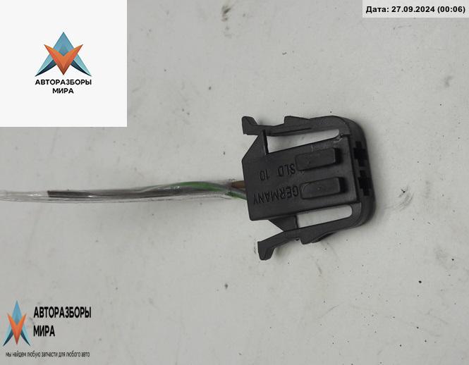 разъем (фишка) проводки Volkswagen Golf 3 поколение 1995, 1.6 л., бензин, МКПП, красный, хетчбэк 3 дв., 191972702 - фото №1