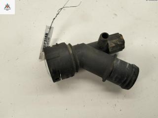 фланец (тройник) системы охлаждения Volkswagen Golf 4 поколение 1998, 1.6 л., бензин, МКПП, синий, хетчбэк 5 дв., 1J0121619A