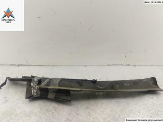 дождевик SEAT Leon 2 поколение 2005, 1.6 л., бензин, МКПП, красный, хетчбэк 5 дв., 1M1853829A