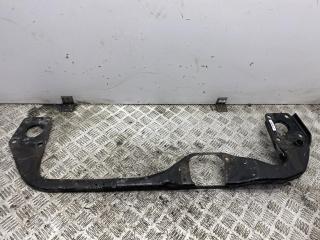 балка под радиатор Audi A6 4B/C5 2000, 2.5 л., дизель, АКПП, чёрный, универсал