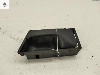 ручка внутренняя задняя левая Volkswagen Jetta 2 поколение [рестайлинг] 1988, 1.6 л., бензин, МКПП, белый, седан, 321837235A