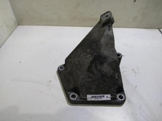 кронштейн двигателя Audi A6 Allroad Quattro C5 2001, 2.5 л., дизель, АКПП, серый, универсал, 4B0199307C