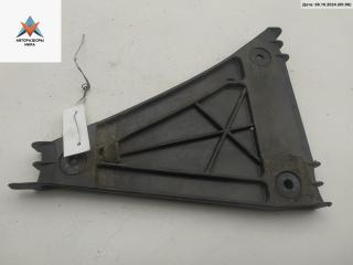 кронштейн заднего бампера Audi A4 B5 1996, 2.8 л., бензин, МКПП, красный, универсал, 8D0807484