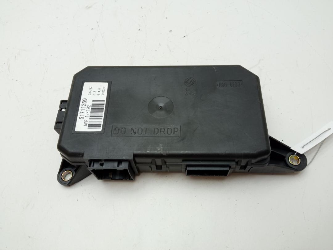 блок управления стеклоподъемниками Fiat Stilo 2002, 1.6 л., бензин, МКПП, серый, универсал, 51711369