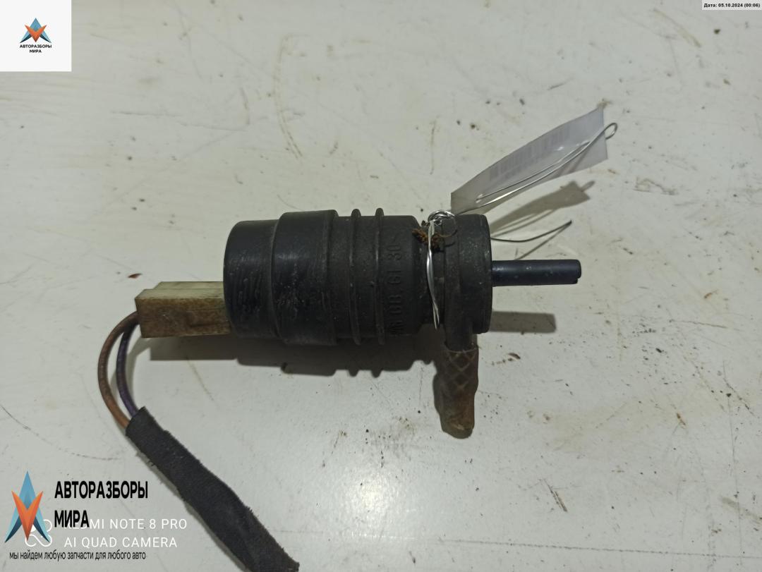 насос (моторчик) омывателя стекла Volkswagen LT 2 поколение 1997, красный, микроавтобус - фото №1