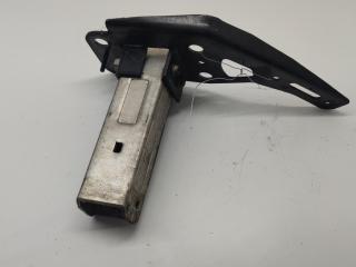 кронштейн переднего бампера Audi A6 4F/C6 2007, 2.0 л., дизель, АКПП, чёрный, седан, 4F0807133