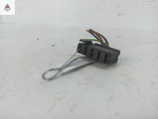 разъем (фишка) проводки Audi A4 B5 1996, 1.8 л., Ti, бензин, МКПП, красный, универсал, 811971835
