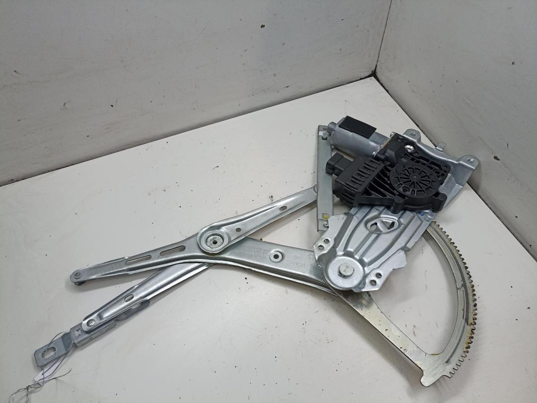 стеклоподъемник электрический передний правый Opel Astra H 2005, 1.9 л., дизель, МКПП, серый, универсал, 13100418
