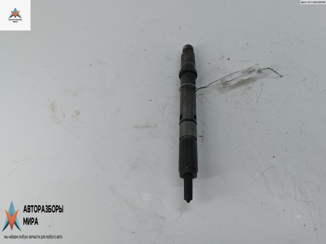 форсунка Audi A6 4B/C5 2000, 2.5 л., дизель, МКПП, серый, седан, 059130201A - фото №1