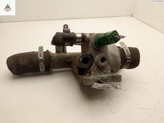 корпус термостата Fiat Stilo 1 поколение 2002, 1.6 л., бензин, МКПП, синий, хетчбэк 3 дв.