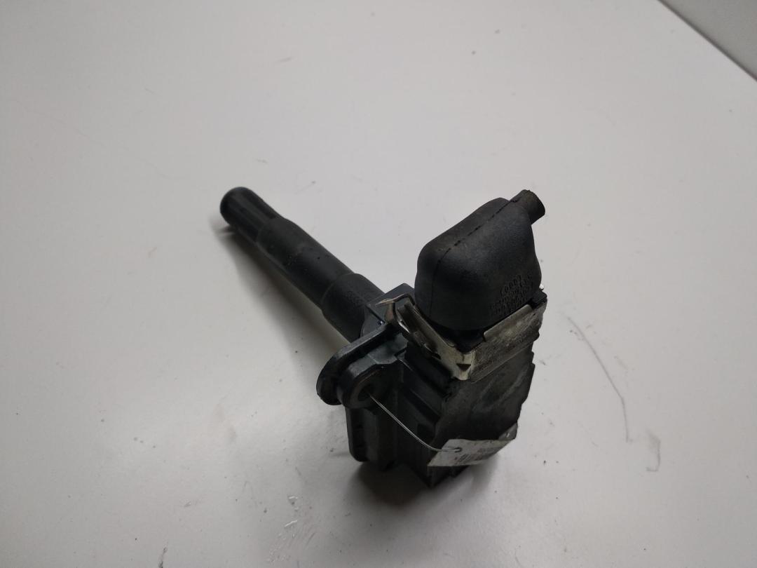 катушка зажигания Audi A6 C5 1998, 1.8 л., Ti, бензин, МКПП, серый, седан, 058905105