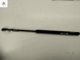 амортизатор крышки багажника (3-5 двери) Volkswagen Fox 2 поколение [рестайлинг] 2008, 1.2 л., бензин, МКПП, белый, хетчбэк 3 дв., 5Z6827550B