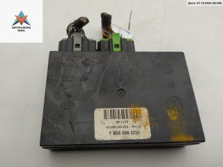 блок комфорта Volkswagen Bora 1 поколение 1999, 1.6 л., бензин, МКПП, красный, седан, 1C0962258J