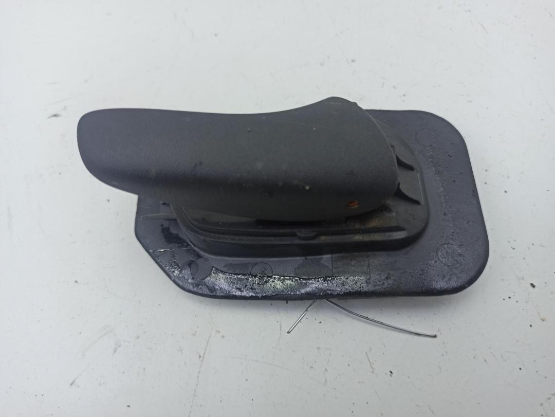 ручка внутренняя задняя правая Opel Astra F 1996, 1.6 л., бензин, АКПП, белый, универсал, 90381742