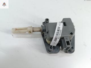 активатор замка багажника Audi A6 4B/C5 [рестайлинг] 2002, 2.5 л., дизель, МКПП, синий, универсал, 8E9827833