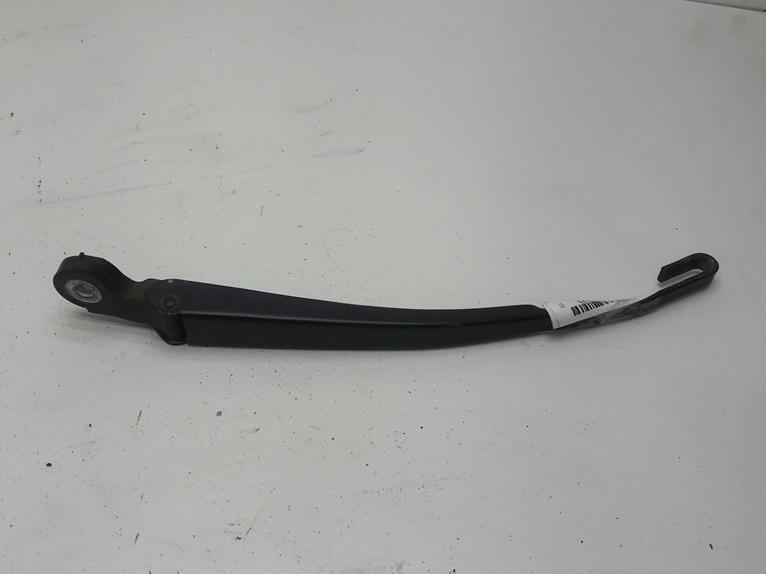 Щеткодержатель (поводок стеклоочистителя) задний SEAT Ibiza 2003, 1.4 л., бензин, МКПП, чёрный, хетчбэк 3 дв.