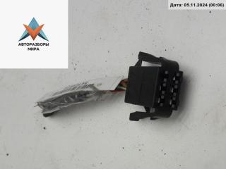 разъем (фишка) проводки Volkswagen Golf 3 поколение 1994, 1.8 л., бензин, МКПП, красный, хетчбэк 5 дв., 191972723