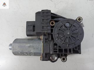 моторчик стеклоподъемника передний правый Audi A6 4B/C5 [рестайлинг] 2004, 2.4 л., бензин, МКПП, серый, универсал, 4B0959802