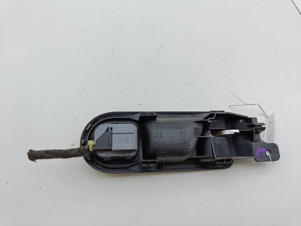 ручка внутренняя передняя левая Volkswagen Golf 4 поколение 1998, 1.9 л., дизель, МКПП, чёрный, хетчбэк 5 дв. - фото №1