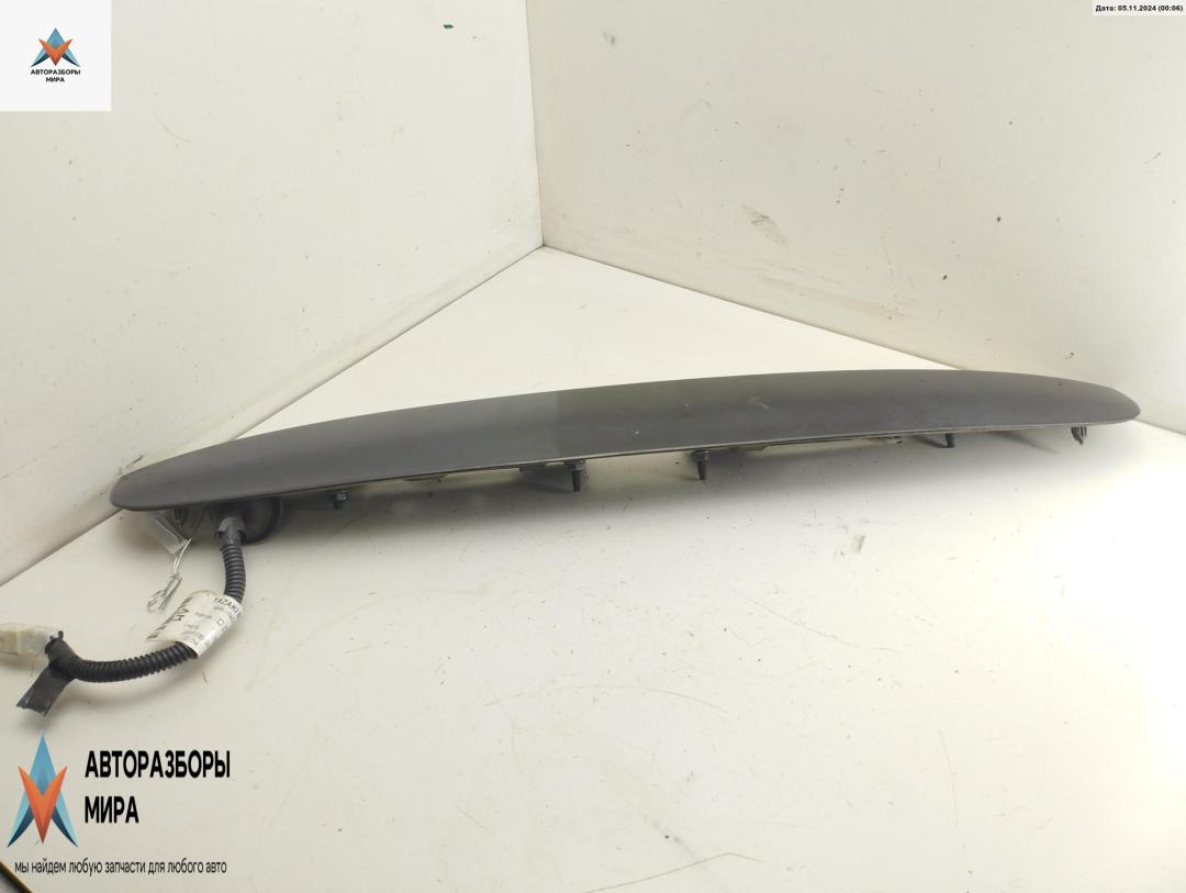 накладка подсветки номера Nissan Note E11 2007, 1.5 л., дизель, МКПП, чёрный, хетчбэк 5 дв., 908109U01A - фото №1