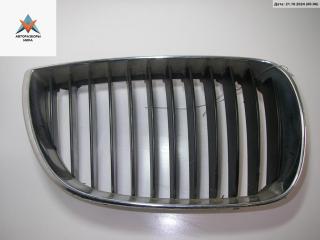 решетка радиатора BMW 1 серия E81/E82/E87/E88 2005, чёрный, хетчбэк 5 дв., 51137077130
