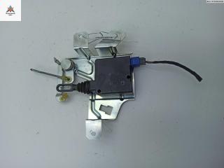 активатор замка багажника Opel Omega B [рестайлинг] 2001, 2.6 л., бензин, МКПП, серый, седан, 90494802