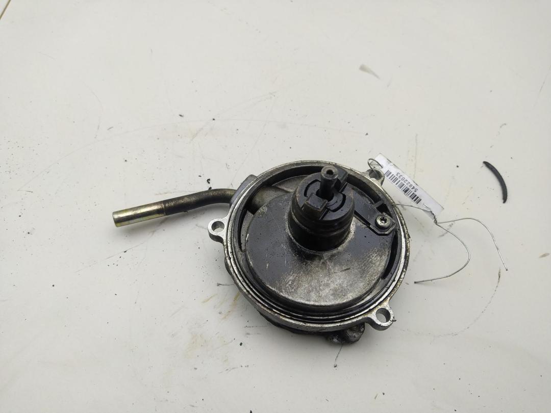 насос вакуумный Mercedes-Benz A W168 2002, 1.7 л., дизель, МКПП, серый, хетчбэк 5 дв., 6682300165