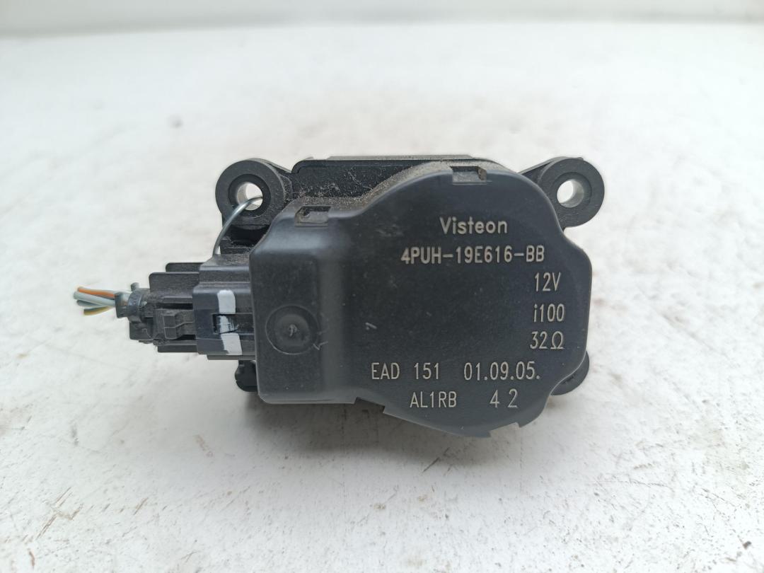 моторчик заслонки печки Citroen C5 2005, 2.0 л., бензин, АКПП, серый, хетчбэк 5 дв., 4PUH-19E616-BB