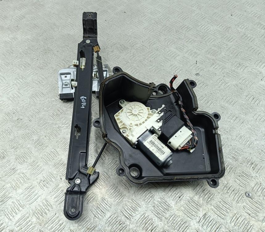 стеклоподъемник электрический задний правый SEAT Leon 2006, 1.6 л., бензин, МКПП, чёрный, хетчбэк 5 дв., 1P0839462A, 1K0959704AF