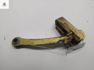 Ограничитель открывания двери задней Nissan Terrano R20 [2-й рестайлинг] 1999, внедорожник 3 дв.