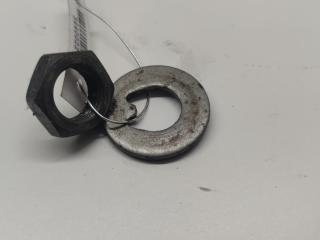 Болт крепления Audi 80 8A/B3 1989, 1.8 л., бензин, МКПП, красный, седан