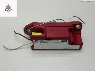 датчик AirBag Volkswagen Golf 4 поколение 1998, 1.6 л., бензин, МКПП, красный, хетчбэк 5 дв., 1J0909606D