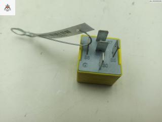 реле (прочие) Renault Laguna 2 поколение 2003, 1.8 л., бензин, МКПП, серый, универсал, 7700844253