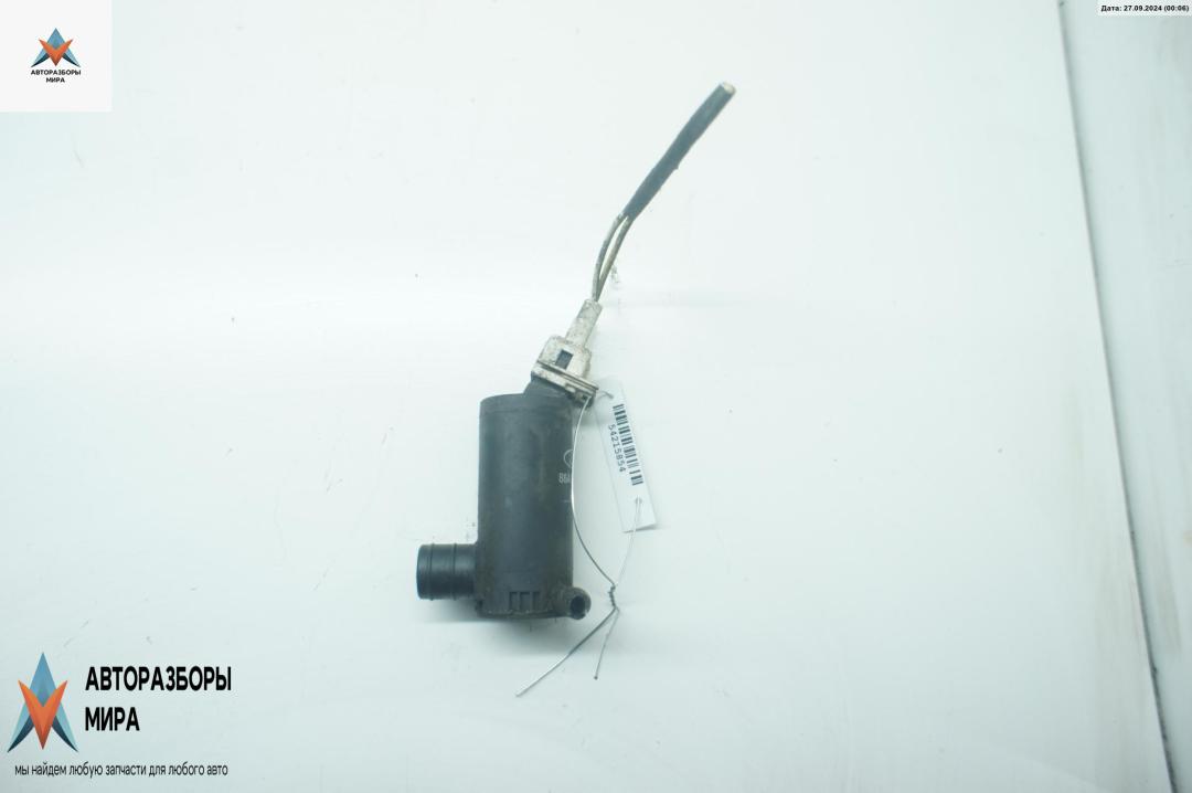 насос (моторчик) омывателя стекла Ford Scorpio 2 поколение 1995, зелёный, седан, 86AB17K624AA - фото №1