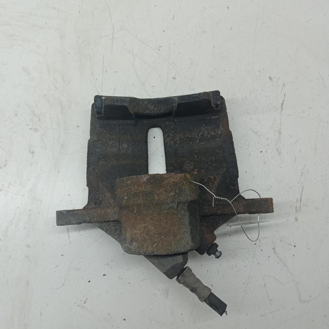 суппорт передний левый Ford Mondeo III 2005, 2.0 л., дизель, АКПП, синий, седан, 02041128BOSCH